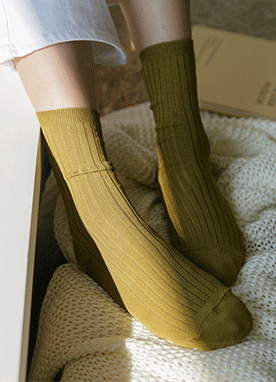 8 Color Ribbed Knit Socks