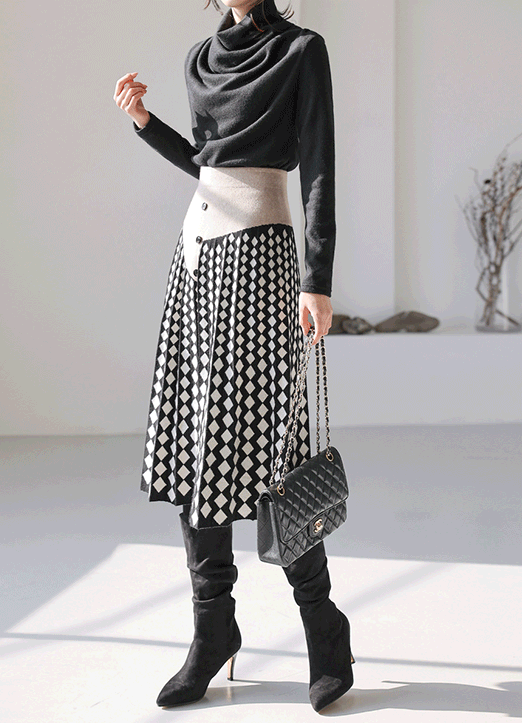 Elastic Waist Contrast Diamond Pattern Pleated Knit Skirt