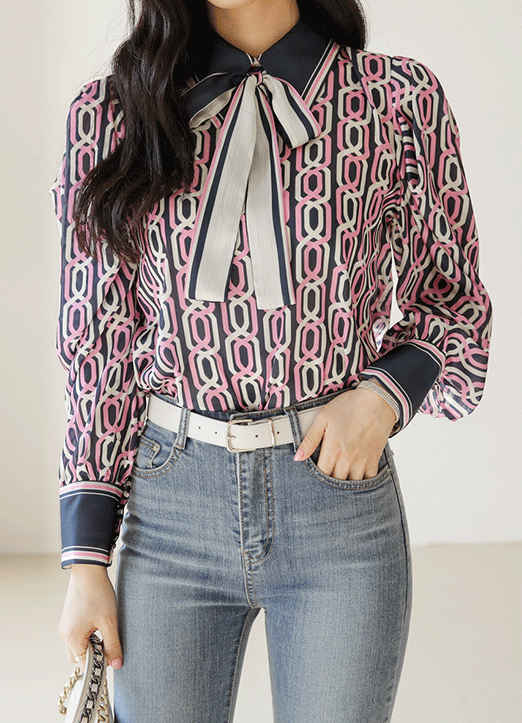 Contrast Edge Collared Chain Print Blouse w/ Removable Tie