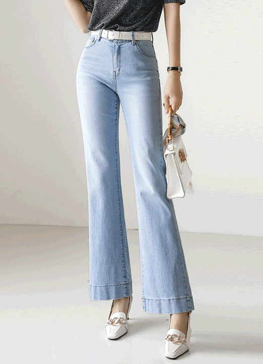 Mid Rise Elastic Waist Semi Wide Jeans