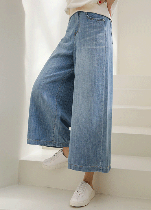 Elastic Waist Ankle Length Wide Leg Jeans