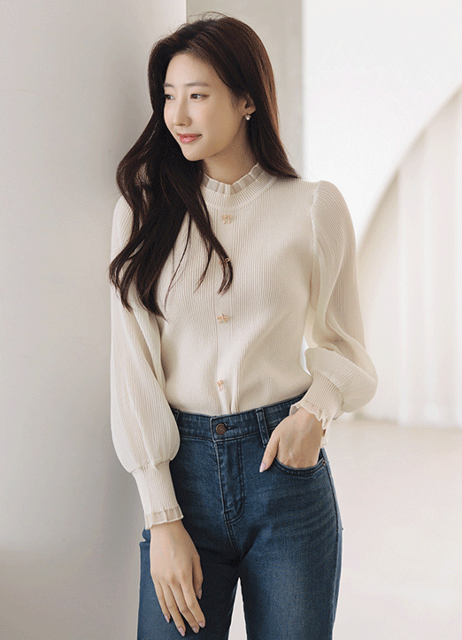 Lace Trimmed Pleated Chiffon Sleeve Ribbed Knit Top