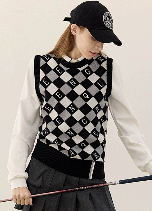[QoG] Contrast Trim Harlequin Check Lettering Knit Vest
