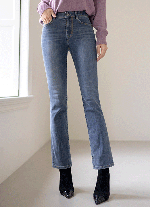 Mid Rise Elastic Waist Brushed Slim Straight Jeans