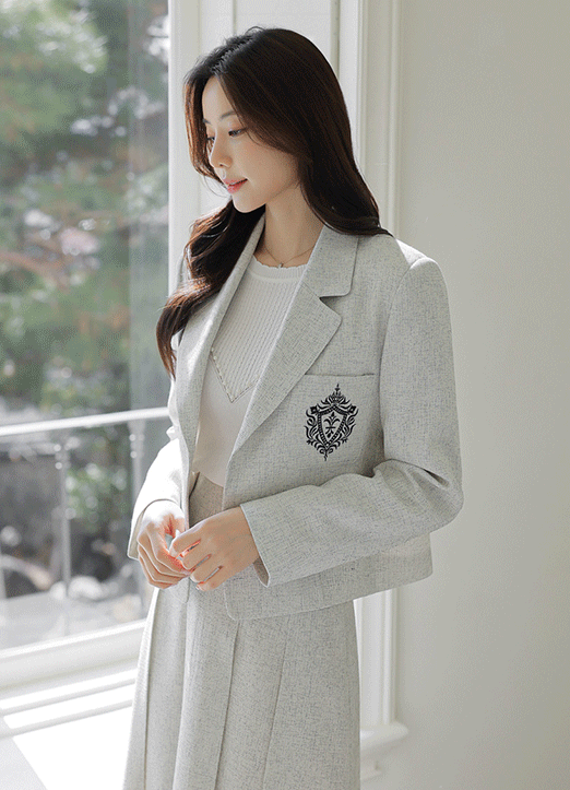 [LouisAngel] Embroidered Detail Two-Button Tailored Jacket