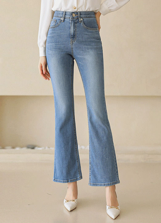 Mid Rise Elastic Waist Slim Boot-cut Jeans