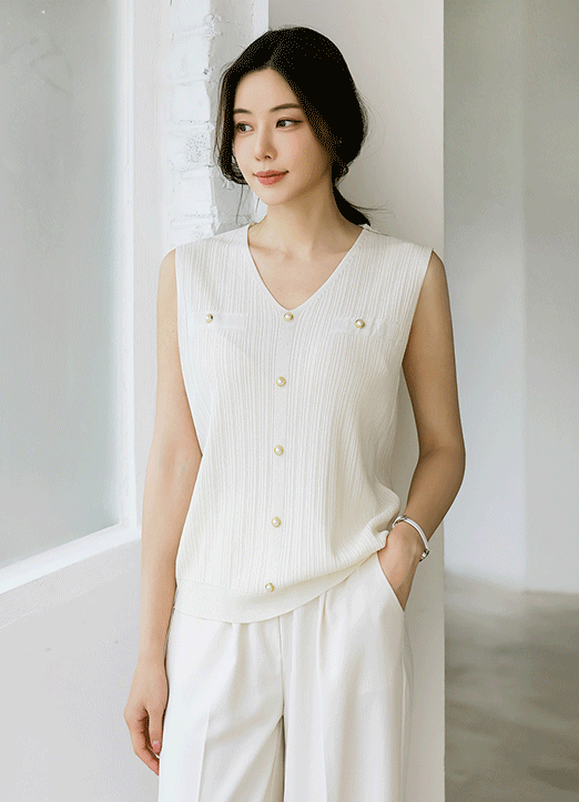 Pearl Button V-Neck Sleeveless Ribbed Knit Top