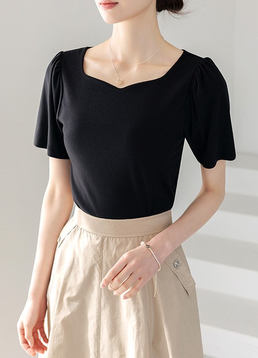 [1+1] [The Onme] Heart Neckline Shirring Flare Short Sleeve Top