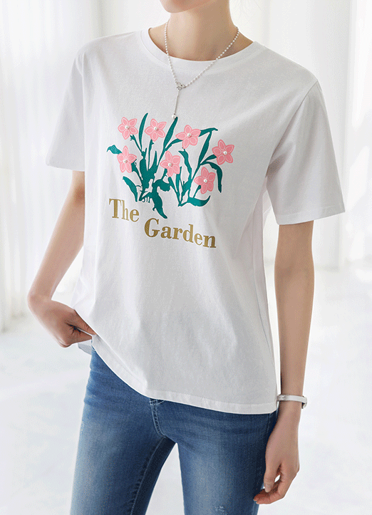 [The Onme] Pearl Point Flower Print Lettering Cotton T-Shirt