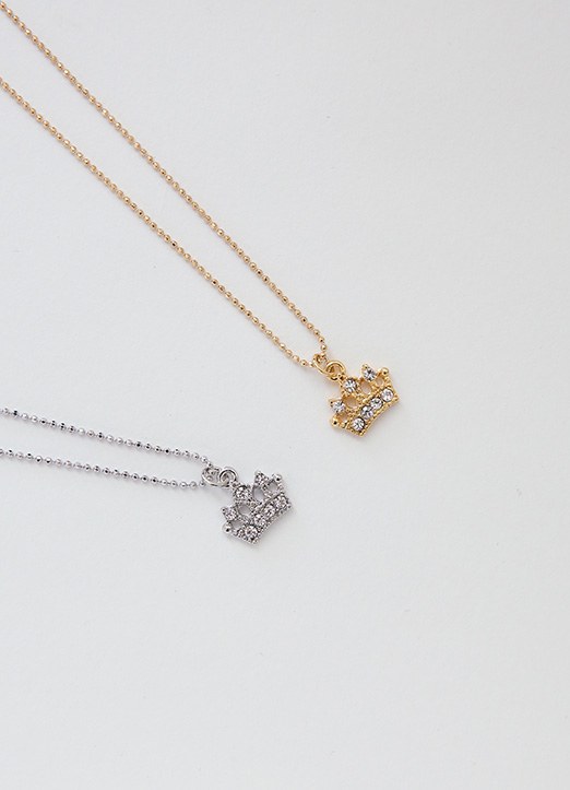 Crown Pendant Necklace