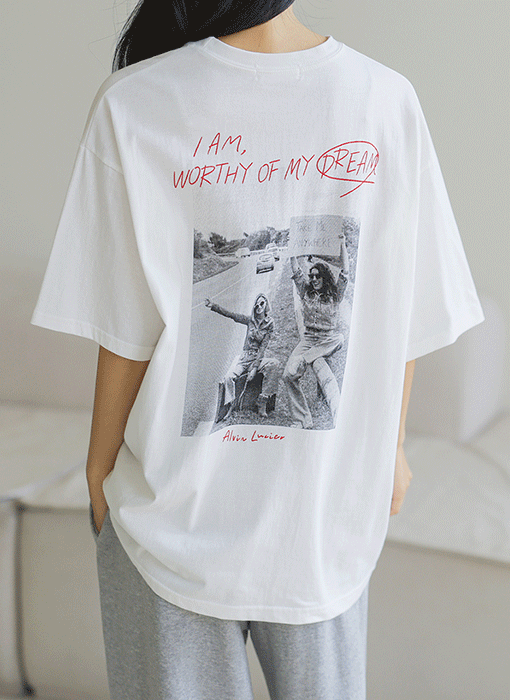 [The Onme] Urban Script Graphic Loose Tee