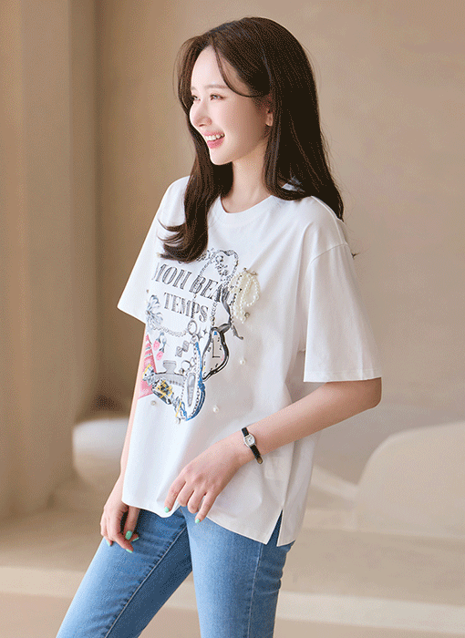 Sketch & Shine Relaxed Tee w/ Pearl Brooch
