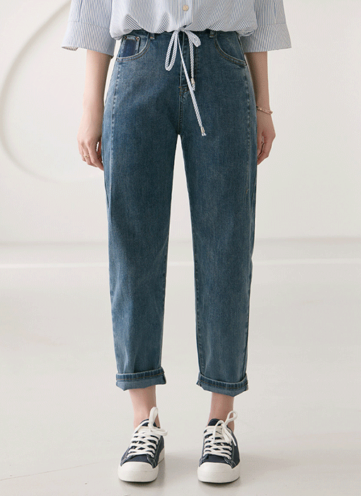 Easy Edge Tapered Jeans