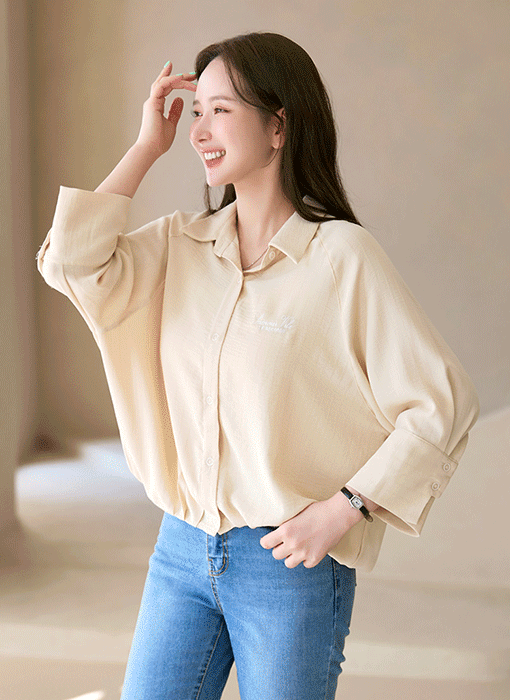 Soft Volume Lettering Blouse