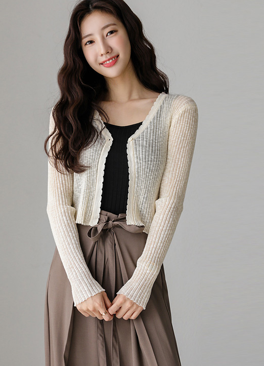 Close Fit One Button Ribbed Knit Short Cardigan