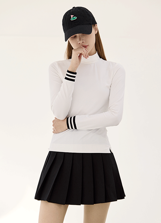 [QoG] Contrast Striped Cuff Mock Neck Slim Top