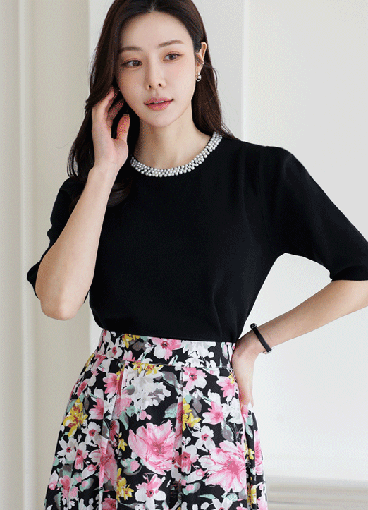 [ The Onme ] (6 Colors) Pearl Neckline Half Puff Sleeve Knit Top