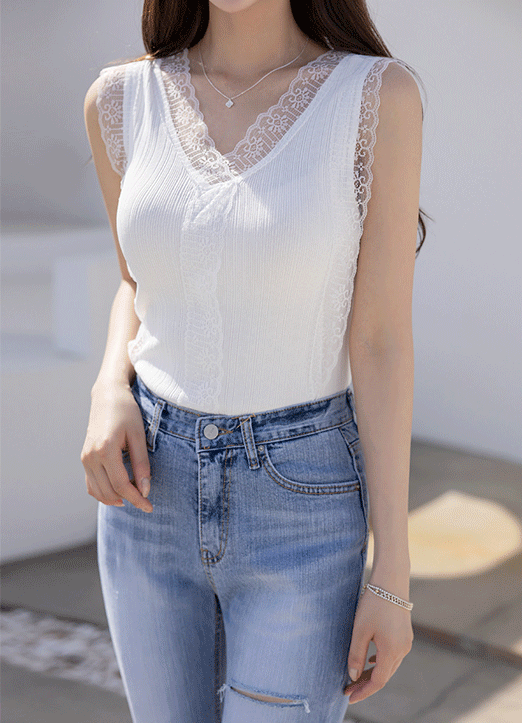 Lace Trim V-Neck Sleeveless Ribbed Knit Top