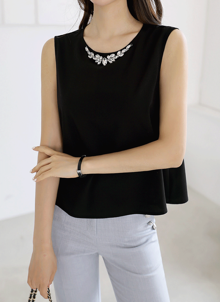 [LouisAngel] Rhinestone Embellished Neck Sleeveless Crinkled Top