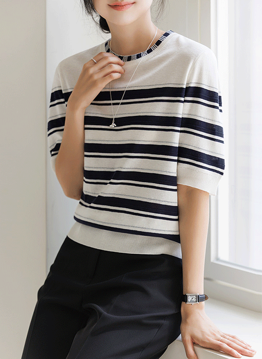 [The Onme] Lumi Stripe Contrast Knit