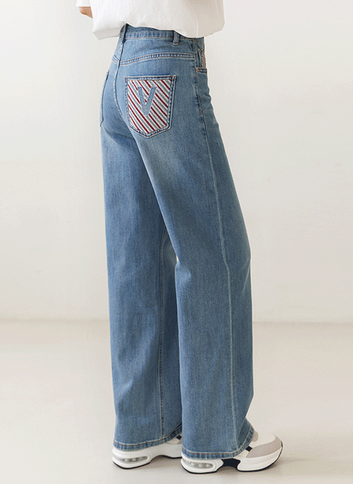 [The Onme] Contrast V Embroidery Wide Jeans