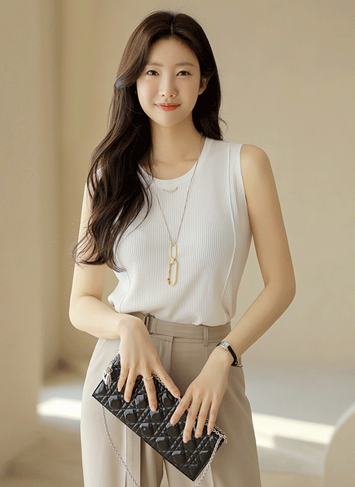 Mini Cubic Sleeveless Cooling Knit Top
