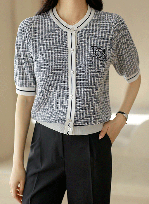 Chic Grid Knit Cardigan