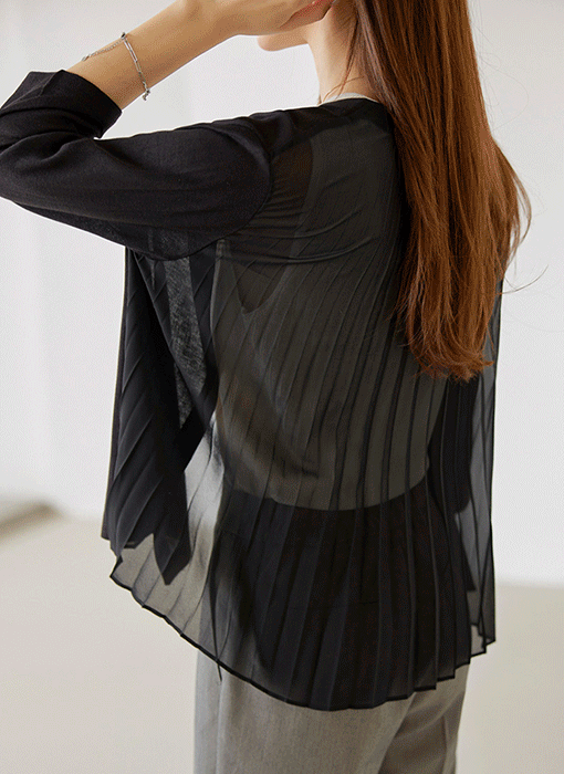 Pleated Chiffon Back 3/4 Sleeve Knit Cardigan