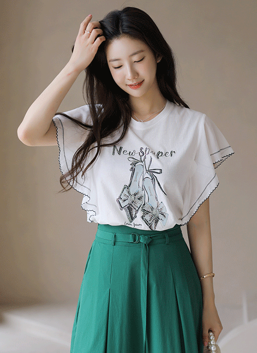 Aurora Shoes Print Flutter-Sleeve Tee