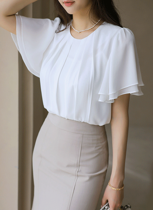 Elegant Pleated Chiffon Blouse