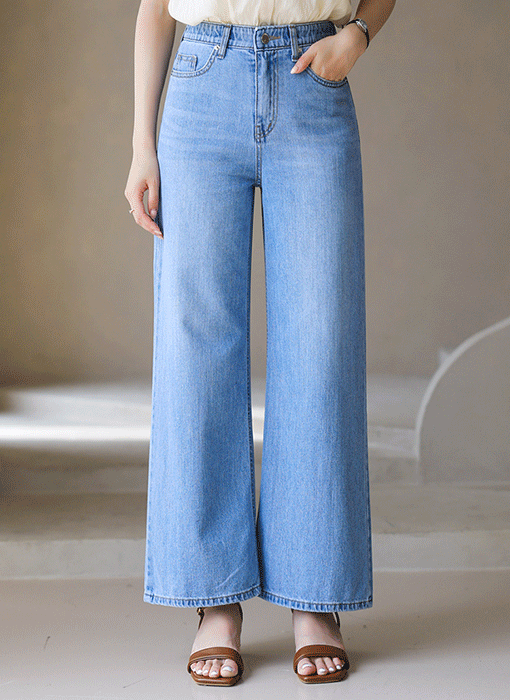 Clean Line Hidden-Band Wide Jeans