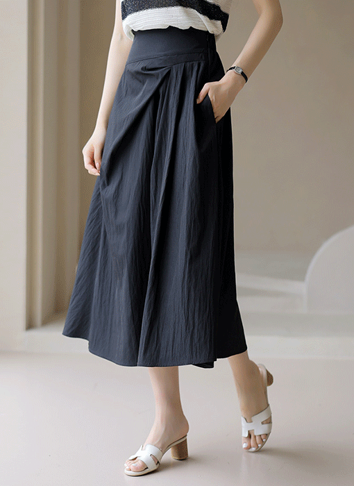 Asymmetrical Pintuck Detail Flare Midi Skirt
