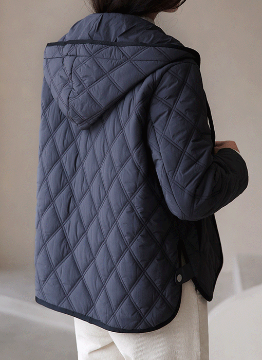 Quilted Ease Lightweight Hooded Jacket