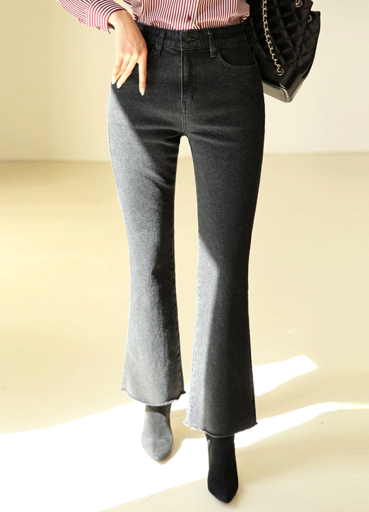 Mid Rise Raw Hem Straight Jeans