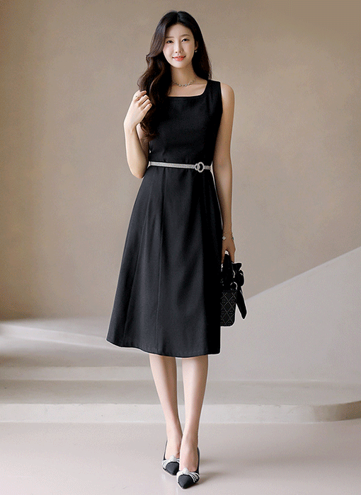 Feminine Square Neck Midi Dress
