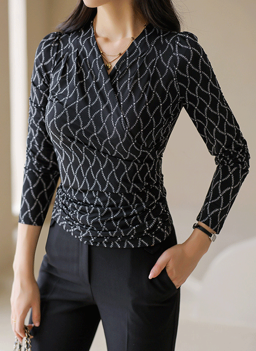 [LouisAngel] Geometric Wrap Shirring Blouse Tee
