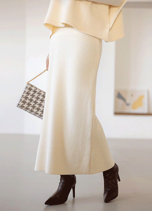 Elastic Waist Back Slit Knit Long Skirt