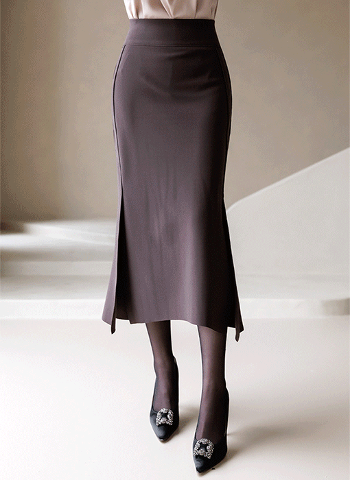 Unbalanced Side Long Slit Mermaid Fit Skirt 