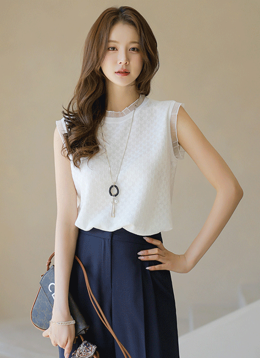 Sheer Frill Sleeveless Jacquard Knit