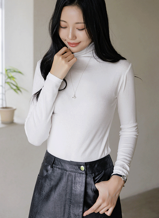 [The Onme] (7 Colors) Soft Tencel Slim Turtleneck Top