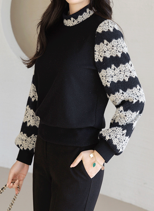 [LouisAngel] Snowflake Lace Sleeve Ribbed Blouse Tee