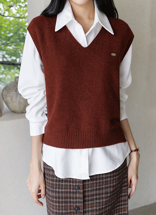[The Onme] Trendy Knit Vest & Shirt Layered SET