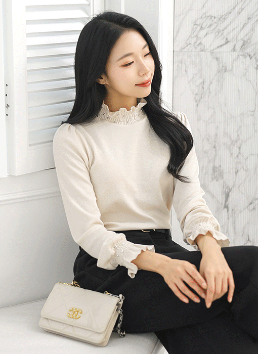 Pearl Frill Smocked Blouse Tee