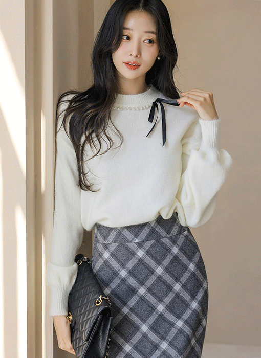 Pearl Ribbon Soft Knit Top