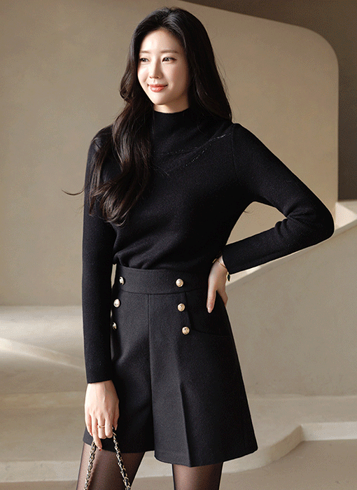 Lace Accent Beaded Slim Fit Knit Top