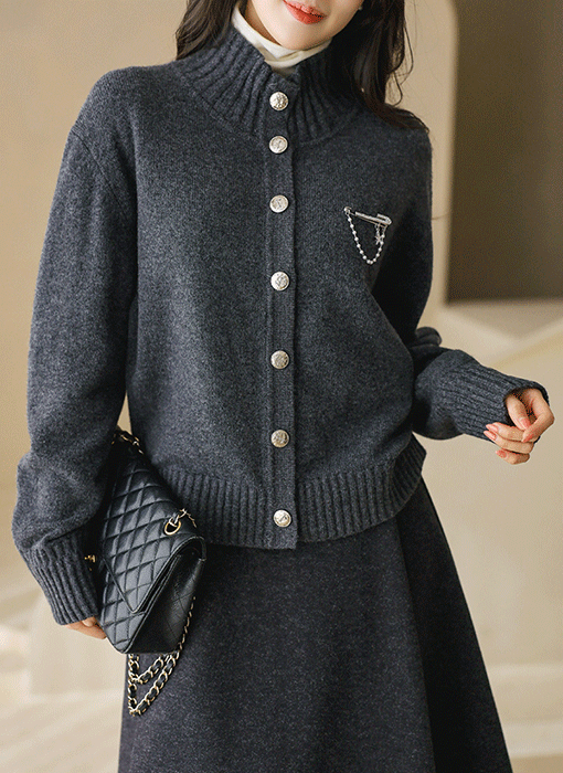 Star Brooch Wool Button Knit Cardigan