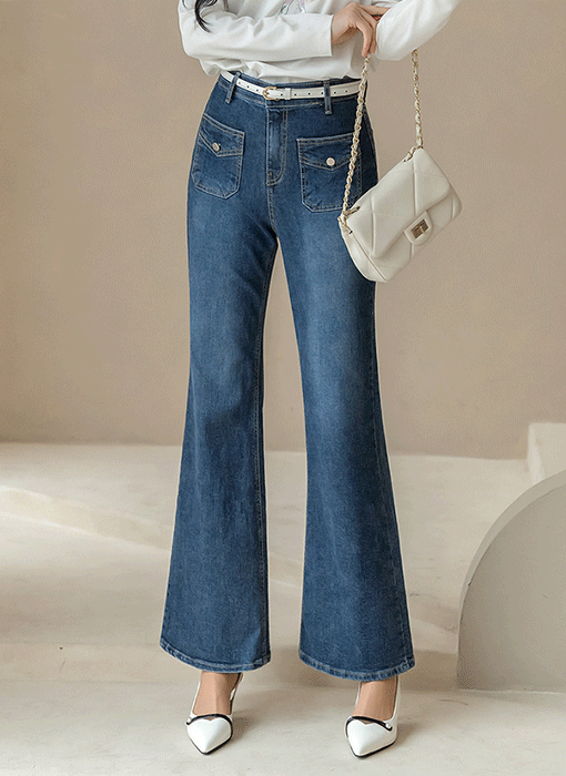 Urban Chic Flap Boot-cut Jeans