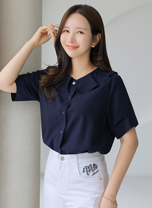 Cool Touch Pleated Collar Blouse