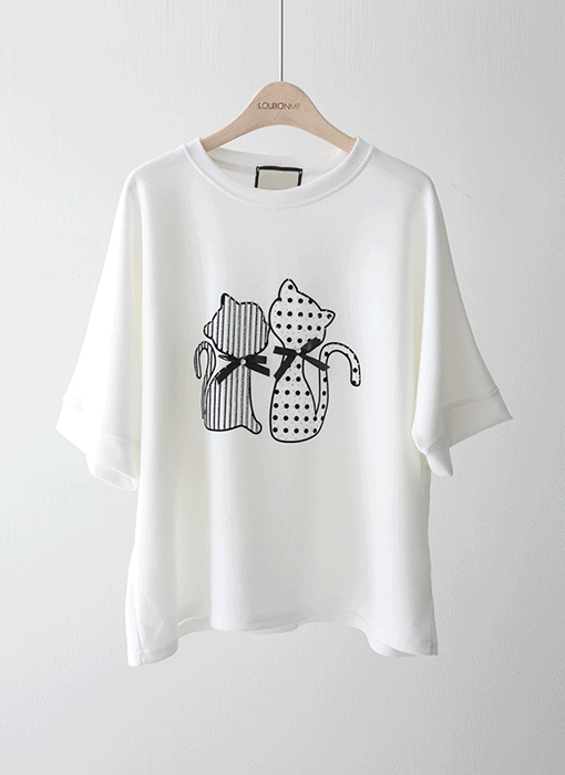 Ribbon Sparkle Cat Motif Relaxed Tee