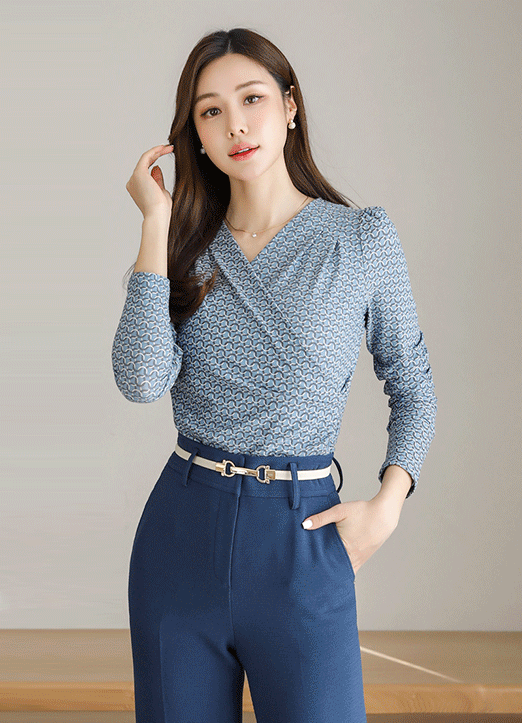 [Louis Angel] Chain Print V-Neck Wrap Top